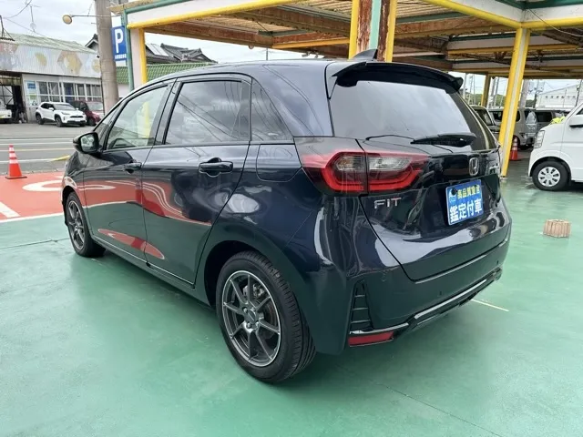 フィット(ホンダ)e：HEV モデューロX中古車 2