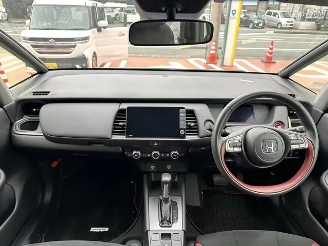 フィット(ホンダ)e：HEV モデューロX中古車 5
