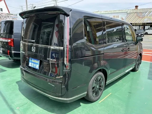 ステップワゴン(ホンダ)スパーダ 7人登録済未使用車 16