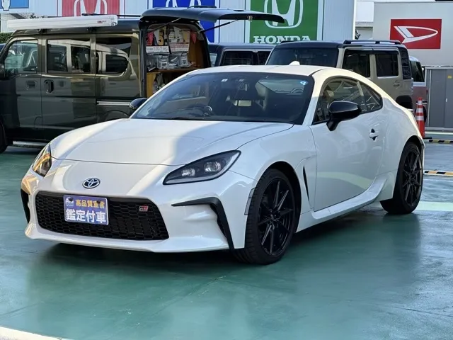 GR86(トヨタ)RZ 6MT中古車 1