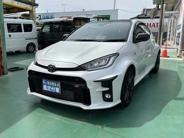 GRヤリス(トヨタ)RZ ハイパフォーマンス ４WD 6MTディーラ-試乗車 1