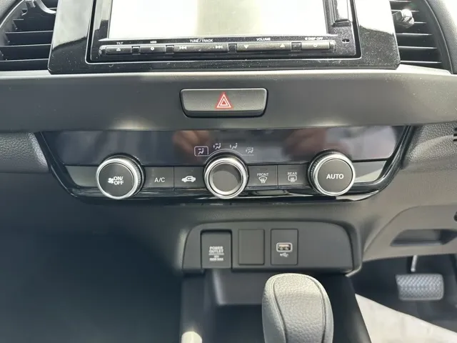 フィット(ホンダ)ＣＲＯＳＳＴＡＲ（クロスター）登録済未使用車 20