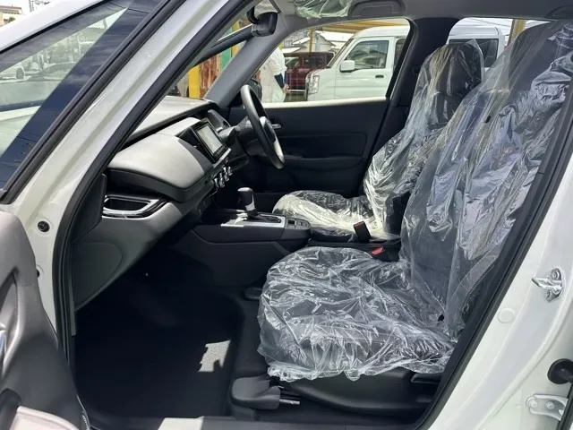 フィット(ホンダ)ＣＲＯＳＳＴＡＲ（クロスター）登録済未使用車 3