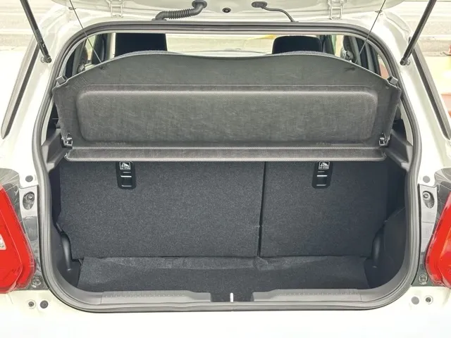 スイフト(スズキ)ベースグレード　セーフティパッケージ 全方位カメラ MTディーラ-試乗車 9