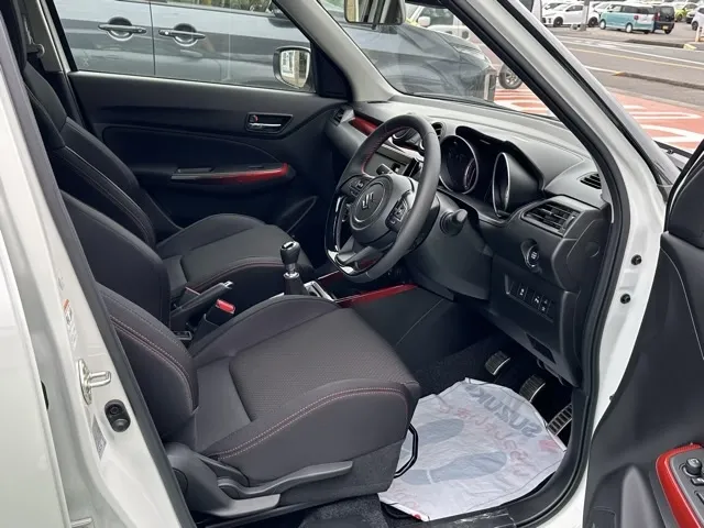 スイフト(スズキ)ベースグレード　セーフティパッケージ 全方位カメラ MTディーラ-試乗車 13