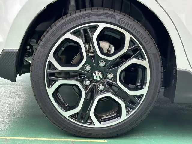 スイフト(スズキ)ベースグレード　セーフティパッケージ 全方位カメラ MTディーラ-試乗車 4