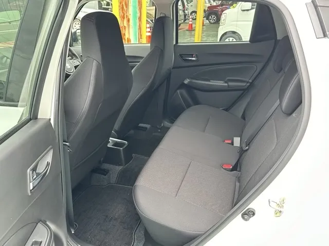 スイフト(スズキ)ベースグレード　セーフティパッケージ 全方位カメラ MTディーラ-試乗車 6