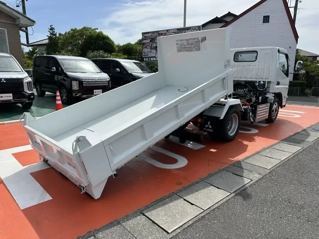 キャンター(三菱)３ｔ ローダースライドダンプレンタ登録済未使用車 10