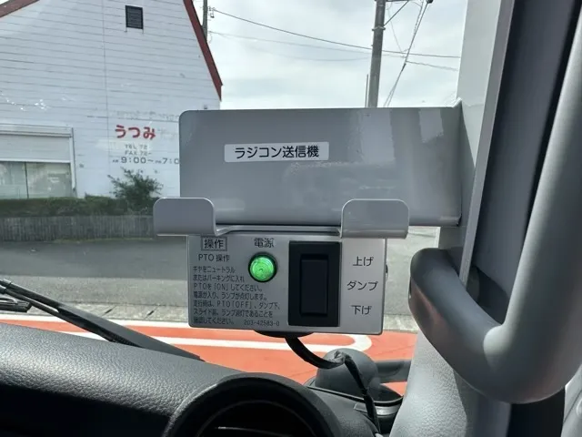 キャンター(三菱)３ｔ ローダースライドダンプレンタ登録済未使用車 15