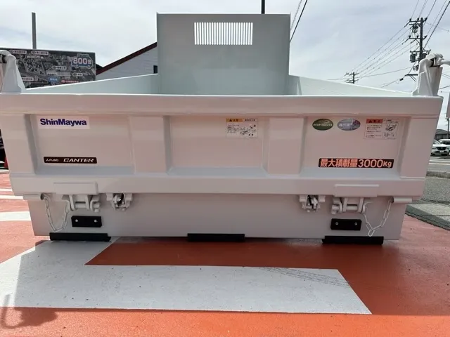 キャンター(三菱)３ｔ ローダースライドダンプレンタ登録済未使用車 7