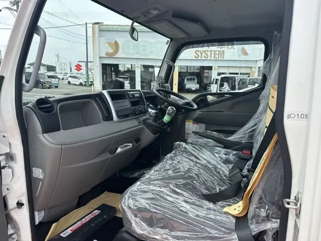 キャンター(三菱)３ｔ ローダースライドダンプレンタ登録済未使用車 23