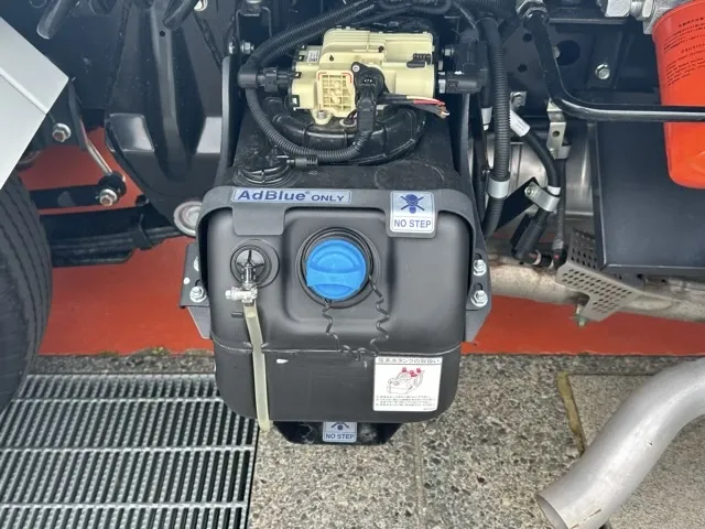 キャンター(三菱)３ｔ ローダースライドダンプレンタ登録済未使用車 8