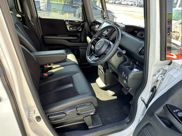 N-BOX(ホンダ)Ｌターボ中古車 12