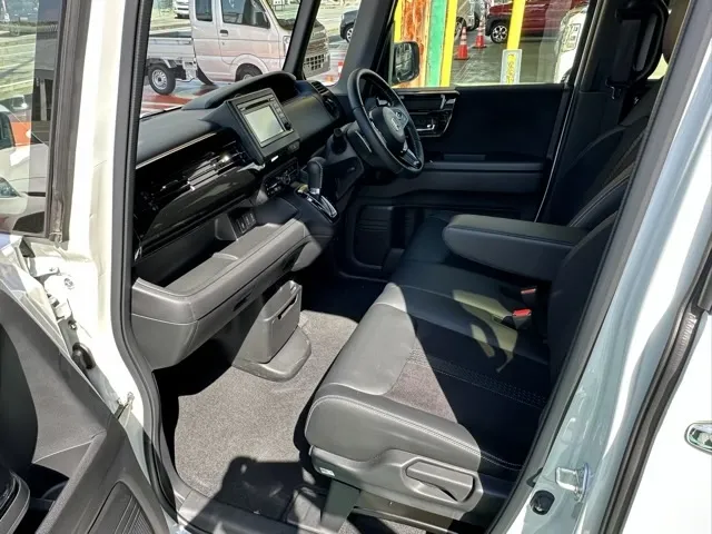 N-BOX(ホンダ)Ｌターボ中古車 5