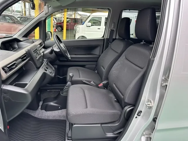 ワゴンＲ(スズキ)５速ＭＴ中古車 3