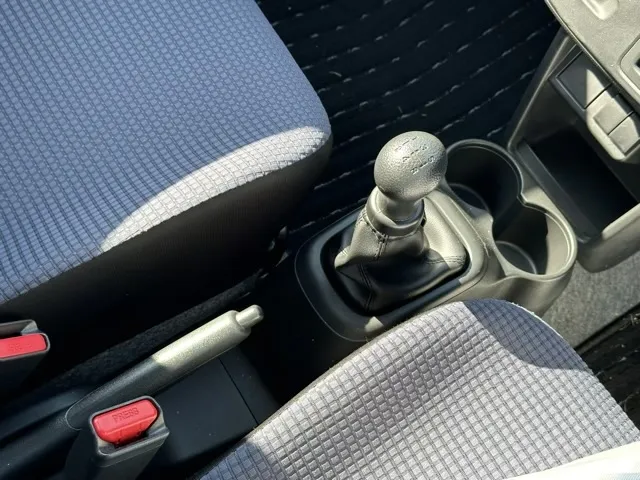 アルト(スズキ)F 5速ミッション中古車 15