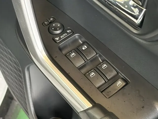 ロッキー(ダイハツ)プレミアムG UGPディーラ-試乗車 12