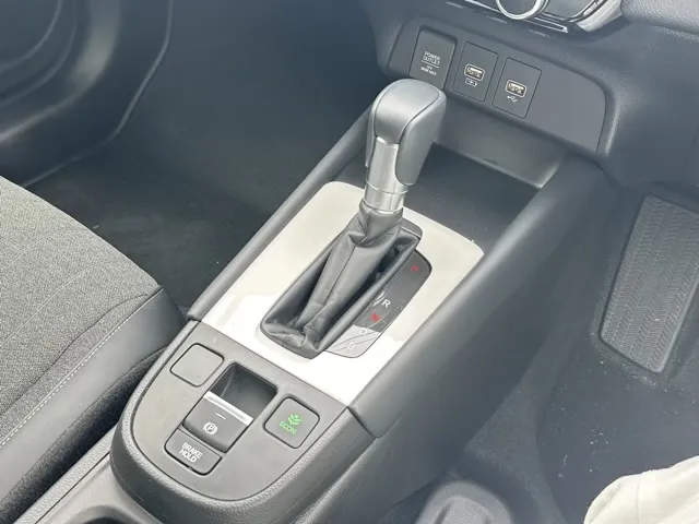 フィット(ホンダ)e：HEV ホームディーラ-試乗車 19