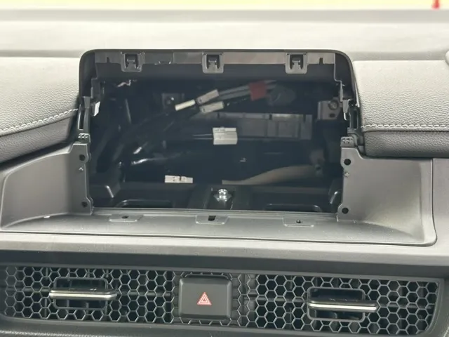 ステップワゴン(ホンダ)e・HEVスパーダ 7人登録済未使用車 22