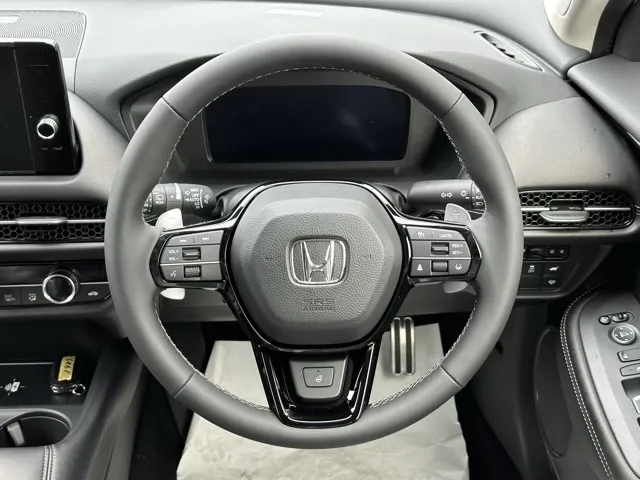 ZR-V(ホンダ)e：HEV Z ４ＷＤ 登録済未使用車 6
