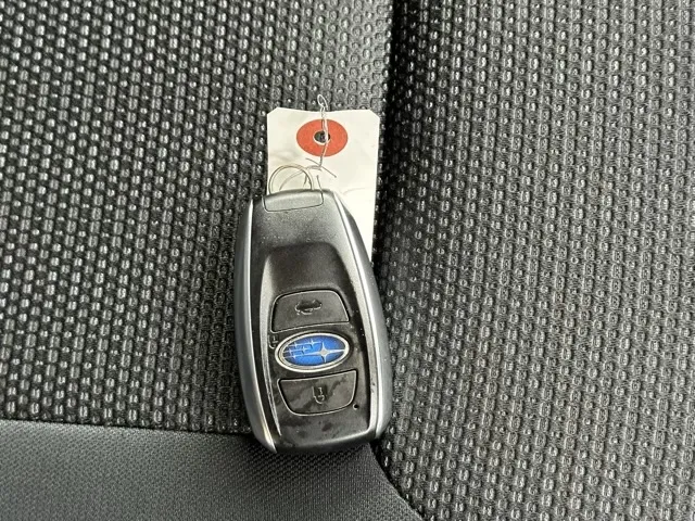 インプレッサ(スバル)2.0i-S アイサイト中古車 13