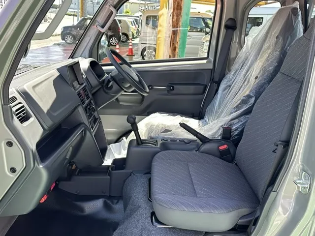 キャリートラック(スズキ)スーパーキャリイX 4WD AT届出済未使用車 3