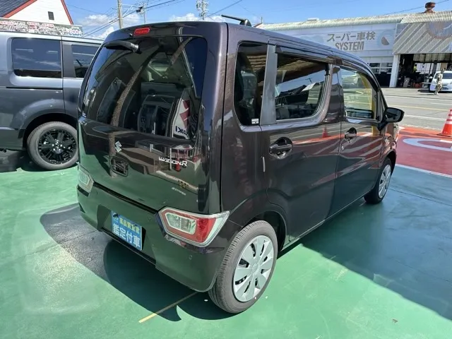 ワゴンＲ(スズキ)５速ＭＴ中古車 9