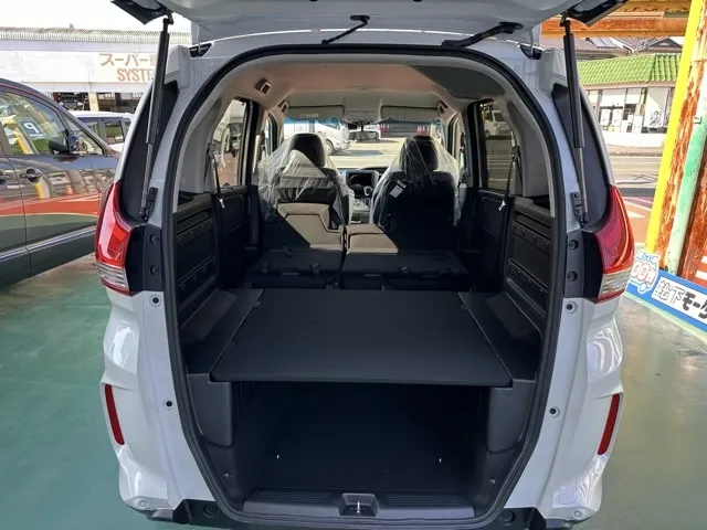 フリード(ホンダ)クロスター登録済未使用車 10