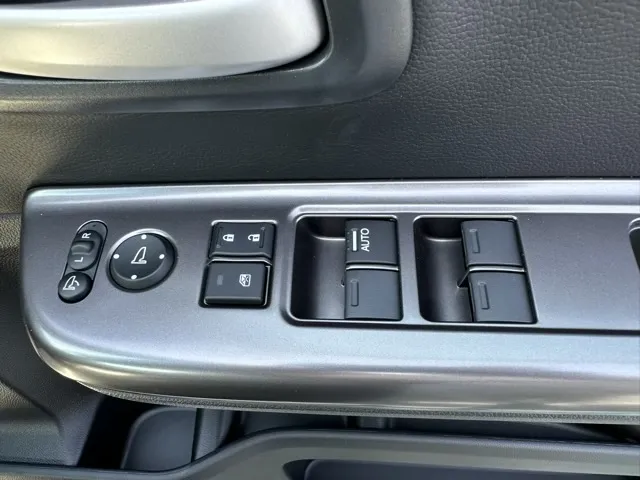 フリード(ホンダ)クロスター登録済未使用車 13