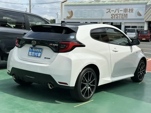 GRヤリス(トヨタ)RC ４WD 6MT中古車 3