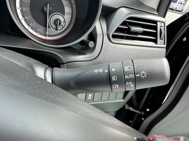 スイフト(スズキ)ベースグレード　セーフティサポート非装着車 MTディーラ-試乗車 14