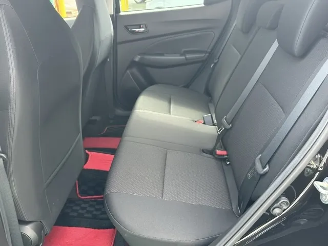 スイフト(スズキ)ベースグレード　セーフティサポート非装着車 MTディーラ-試乗車 4