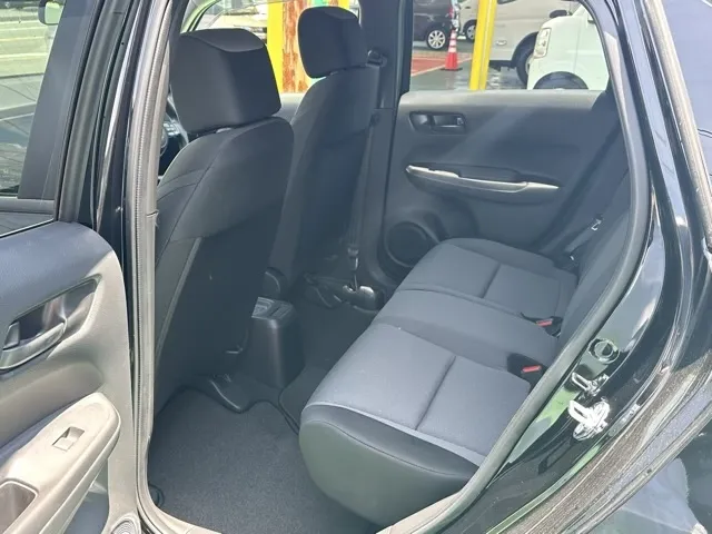 フィット(ホンダ)ベーシック中古車 4