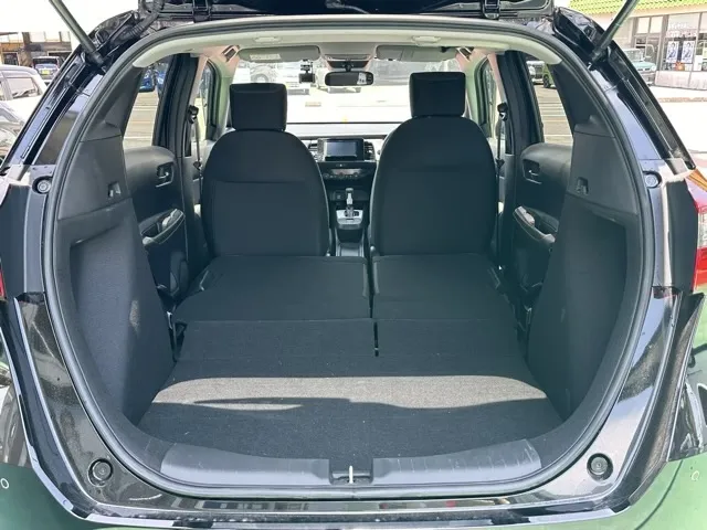 フィット(ホンダ)ベーシック中古車 8