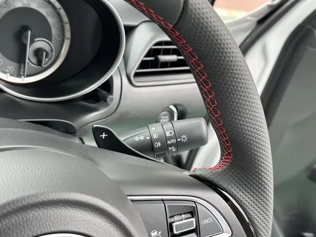スイフト(スズキ)ベースグレード　セーフティサポート　AT登録済未使用車 15