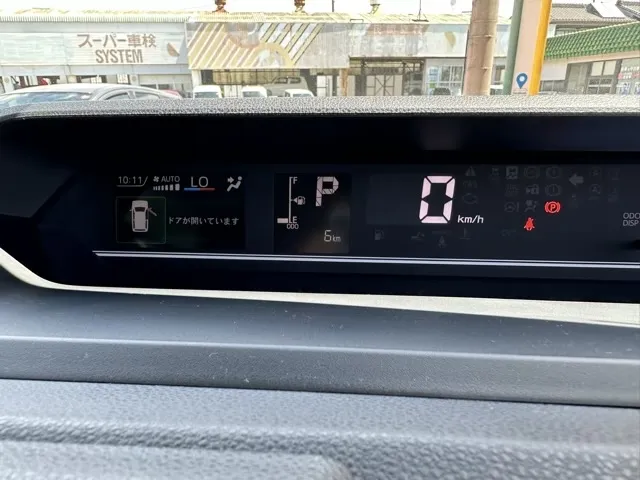 タント(ダイハツ)ファンクロス届出済未使用車 25