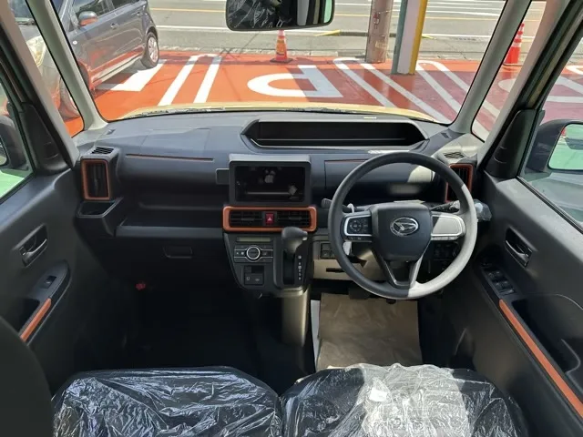 タント(ダイハツ)ファンクロス届出済未使用車 6