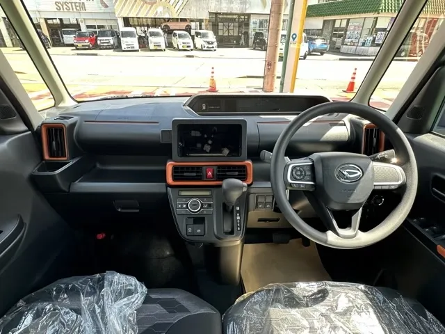 タント(ダイハツ)ファンクロス届出済未使用車 6