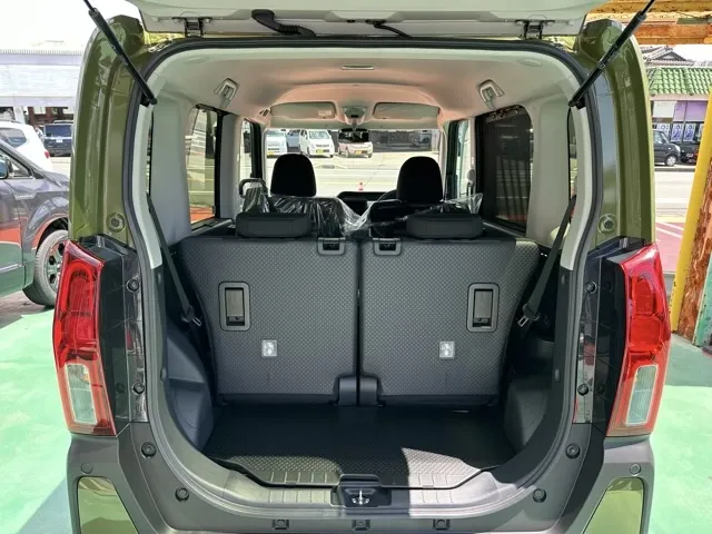 タント(ダイハツ)ファンクロス届出済未使用車 10