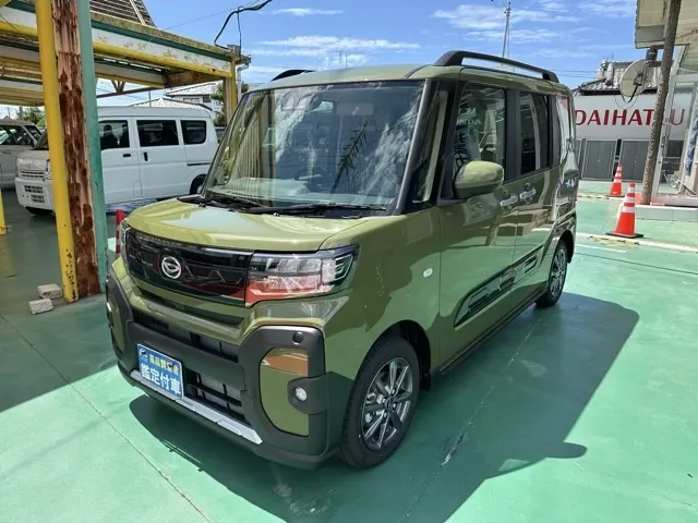 タント(ダイハツ)ファンクロス届出済未使用車 1