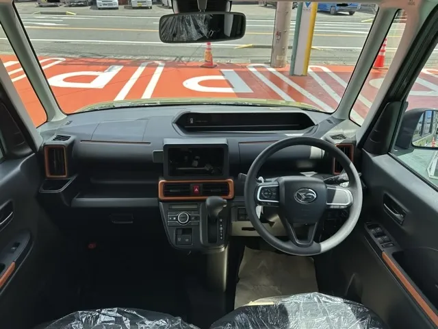 タント(ダイハツ)ファンクロス届出済未使用車 6
