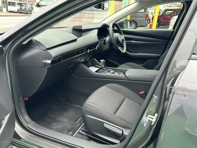 MAZDA3(マツダ)20S ブラックトーンエディション中古車 3