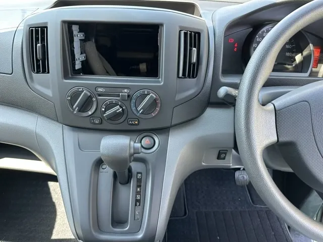 バネット(ニッサン)DX 2人乗登録済未使用車 10