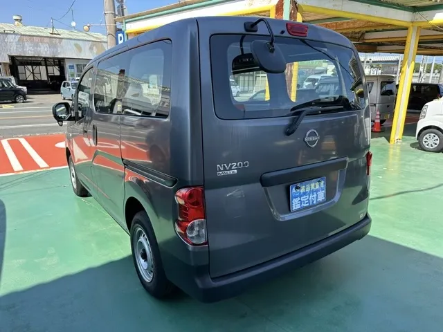 バネット(ニッサン)DX 2人乗登録済未使用車 2