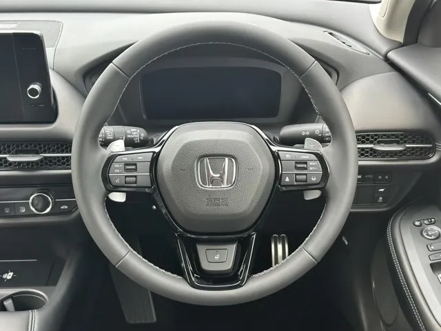 ZR-V(ホンダ)e：HEV Z BSI 後退出庫サポートレス登録済未使用車 7