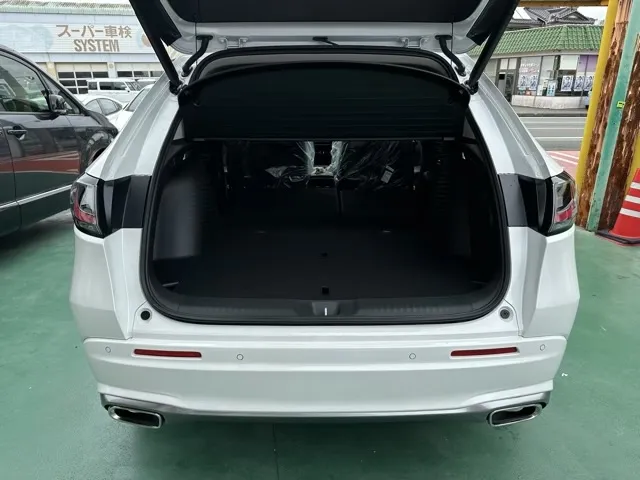 ZR-V(ホンダ)e：HEV Z BSI 後退出庫サポートレス登録済未使用車 11