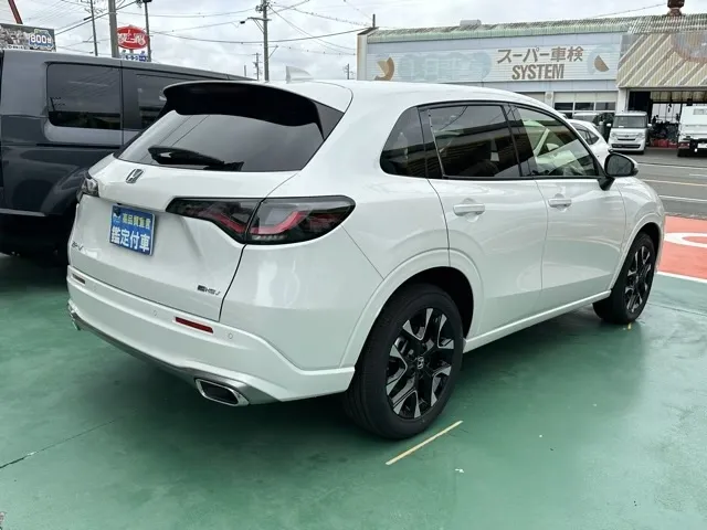 ZR-V(ホンダ)e：HEV Z BSI 後退出庫サポートレス登録済未使用車 12