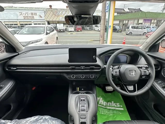 ZR-V(ホンダ)e：HEV Z BSI 後退出庫サポートレス登録済未使用車 6