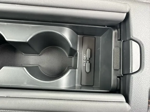 GR86(トヨタ)RZ 10thアニバーサリーLTD 6MT登録済未使用車 18