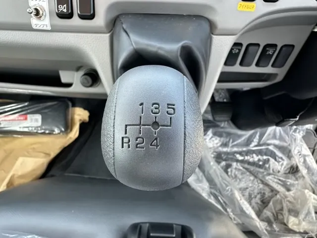 キャンター(三菱)３ｔ ローダースライドダンプレンタ登録済未使用車 22